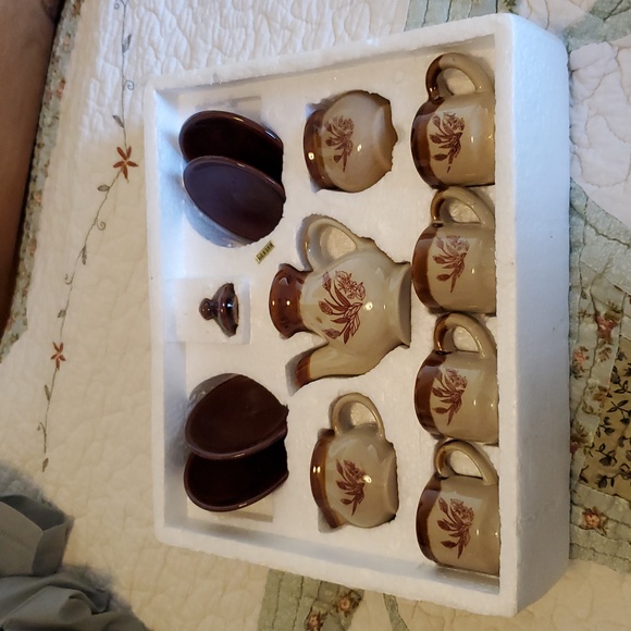 Stoneware Tea Set - Picture 1 of 2